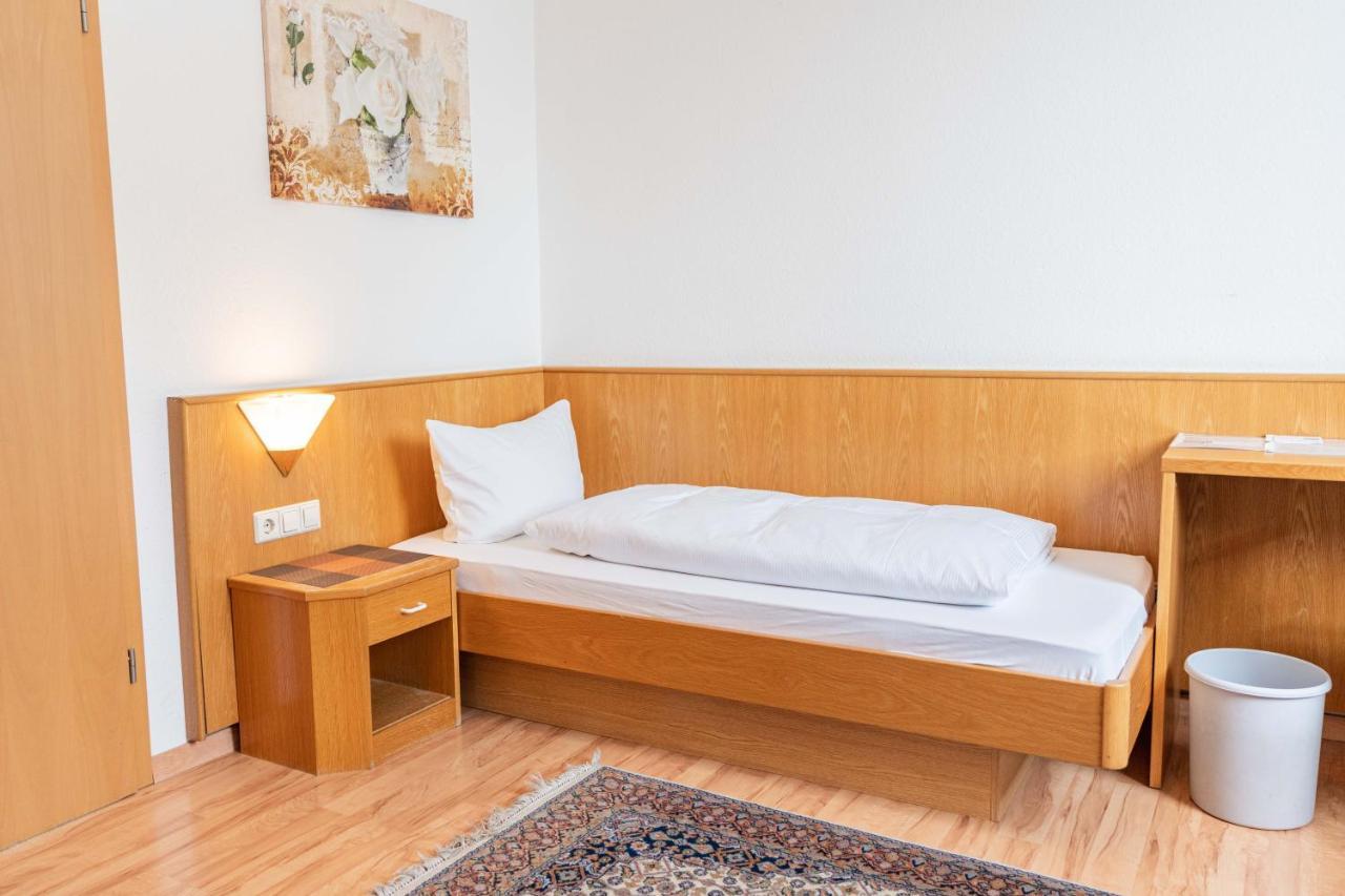 Hotel Am Roemerplatz Ουλμ Εξωτερικό φωτογραφία