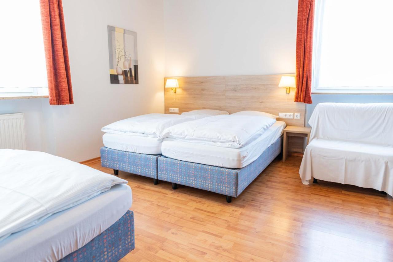 Hotel Am Roemerplatz Ουλμ Εξωτερικό φωτογραφία