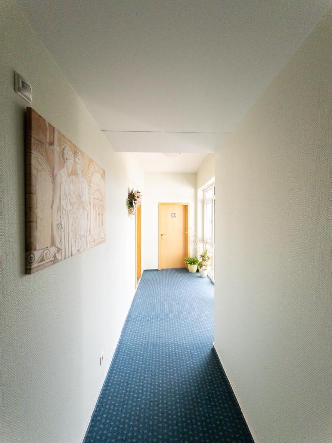 Hotel Am Roemerplatz Ουλμ Εξωτερικό φωτογραφία