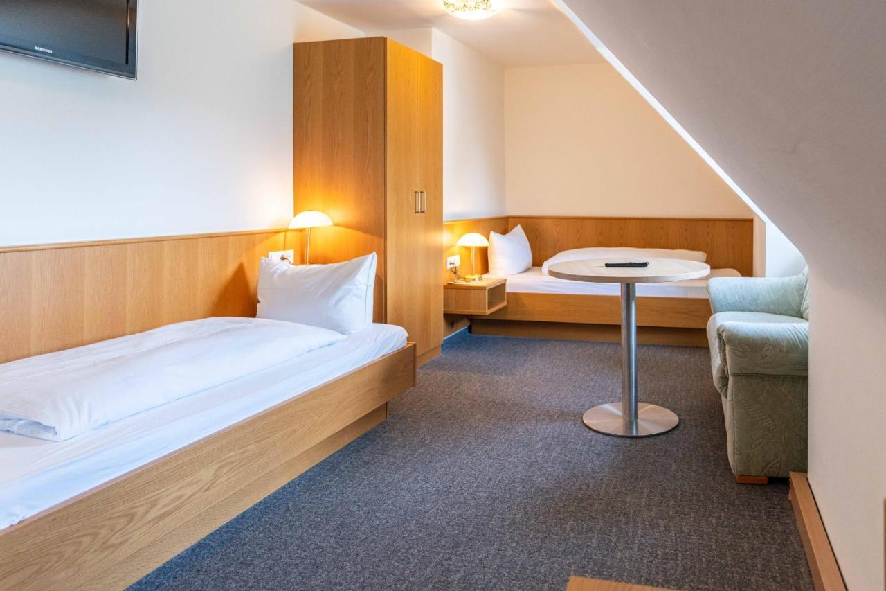 Hotel Am Roemerplatz Ουλμ Εξωτερικό φωτογραφία