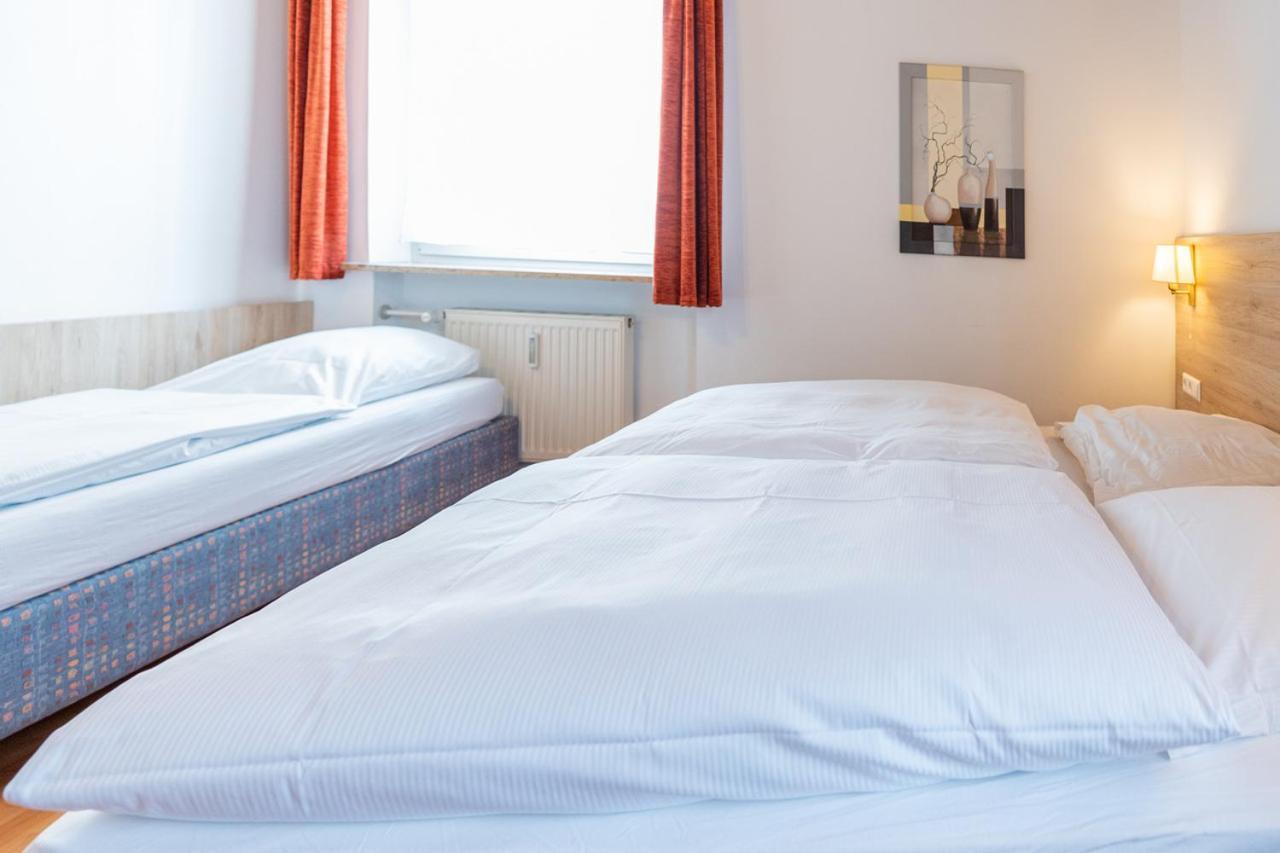 Hotel Am Roemerplatz Ουλμ Εξωτερικό φωτογραφία